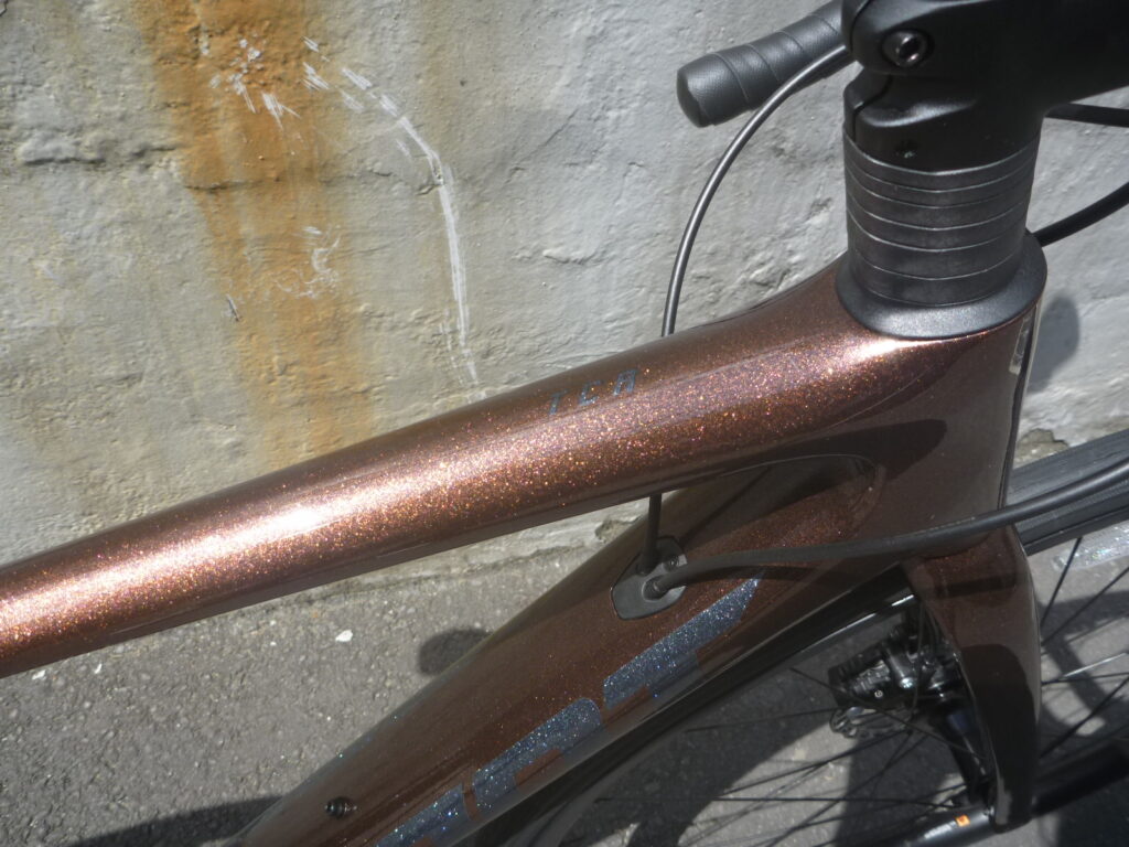 カーボンロードバイク TCR ADVANCED 2 DISC KOM ｜ ジャイアントストア