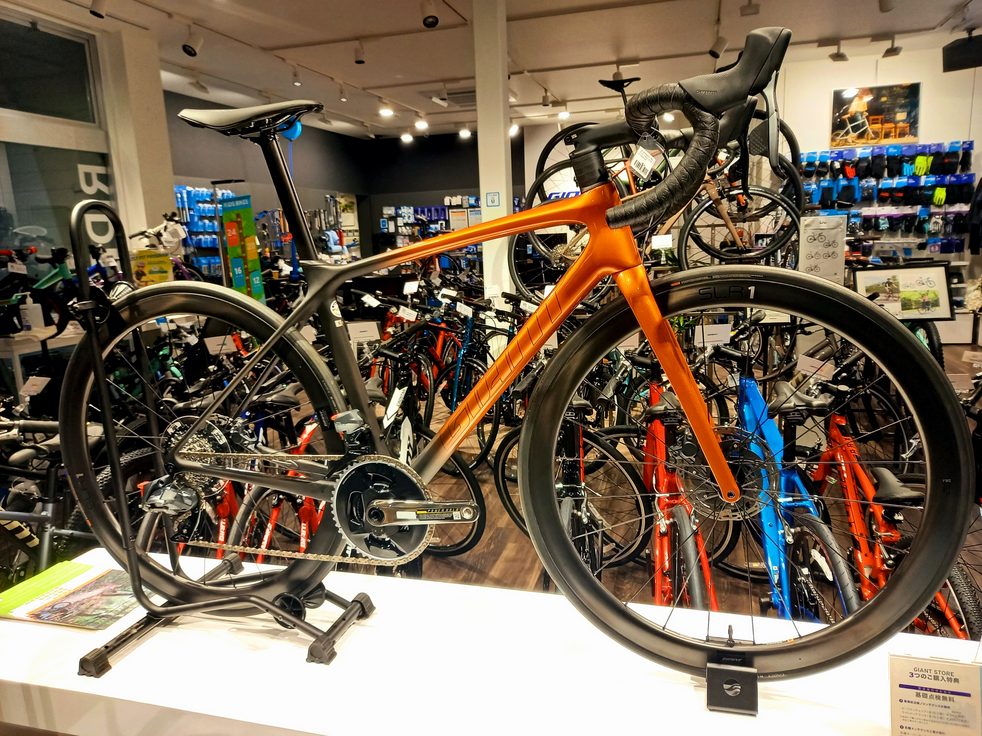 PANTHER Zeus 2.1ロードバイク ブラック/レッド/手渡し限定/岐阜