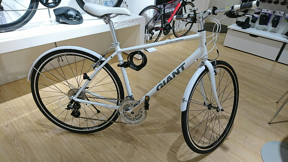 初めてのクロスバイクに必要なアイテム！ ｜ ジャイアントストア平塚