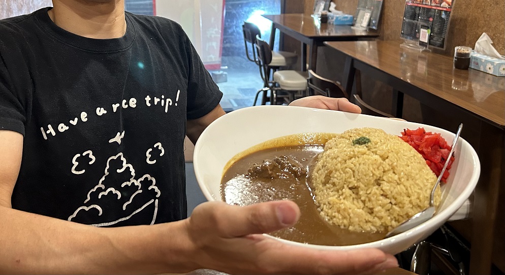 スタッフのサイクリング】ロングライドからのメガ盛りカレー