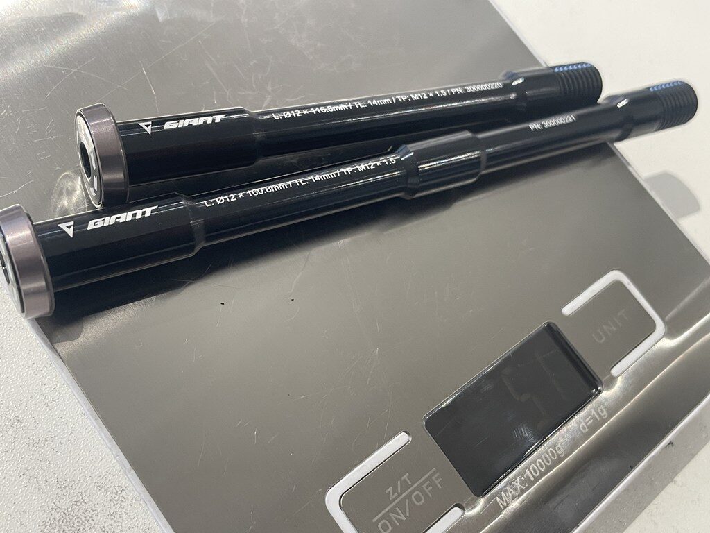 ストライダーSTR用超軽量スルーアクスル ストライダーSTR用超軽量スルーアクスル ストライダーSTR用超