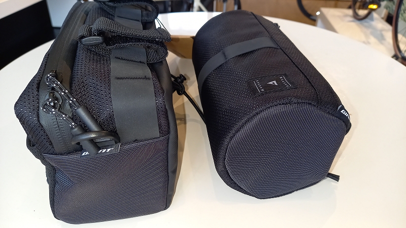 BAGABOO Handlebar Bag ハンドルバーバッグ BAGABOO* limited handlebar bag (pink) - BLUE LUG ONLINE STORE