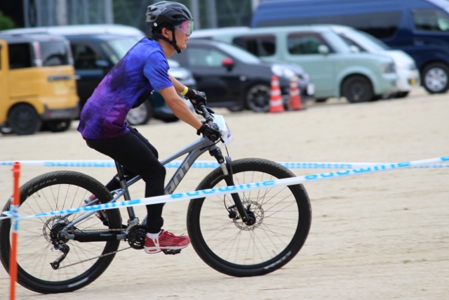 ジャイアントタロン0 giant GIANT / 【型落ちセール！】【京都/店頭お渡し限定】【2023年