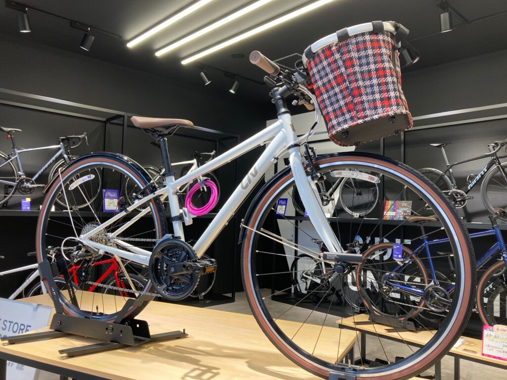 【エコプラス小倉南店】GIANT マウテンバイク SNAP ブルー 中古車 スタッフ向井おすすめ!! 小倉 南 湯川 北九州 福岡 自転車 チャリ スポーツ車 完成車 MTB クロスバイク ロードバイク エコプラス小倉南店】激安 クロスバイク ALFIORE BIKE シルバー