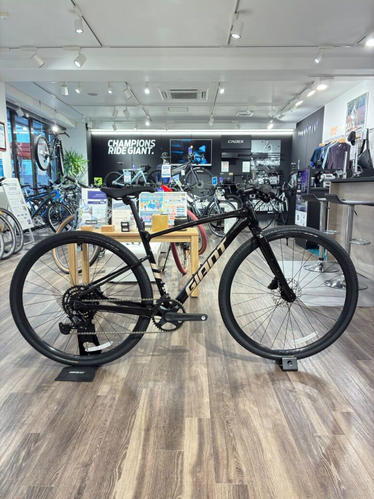 街乗りからグラベルまで！究極のマルチバイク「GIANT FASTROAD AR 2