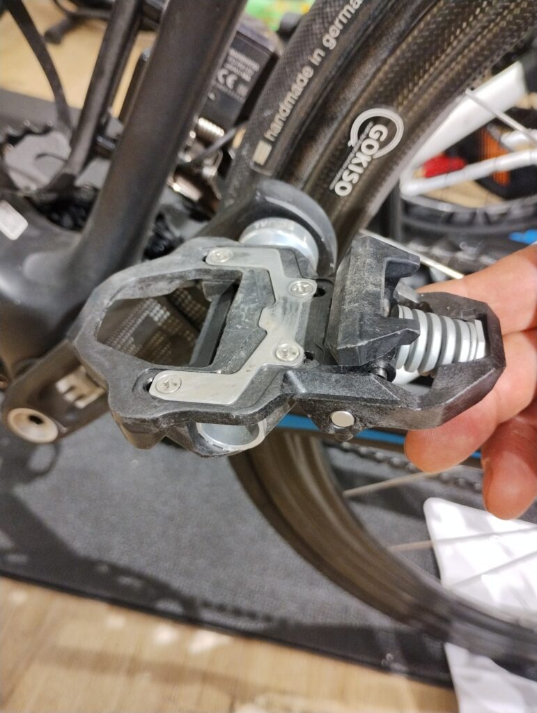 GROWTAC EQUAL 多調整型 ROAD ペダル ｜ ジャイアントストア水戸