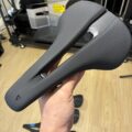 GIANT GRID SLサドル