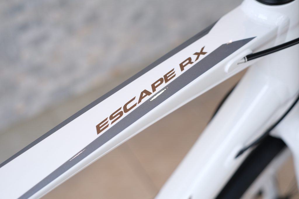 【引き取り限定】　愛媛県GIANT ESCAPE RX3 2020年モデル 2020 GIANT Bicycles | ESCAPE RX 3