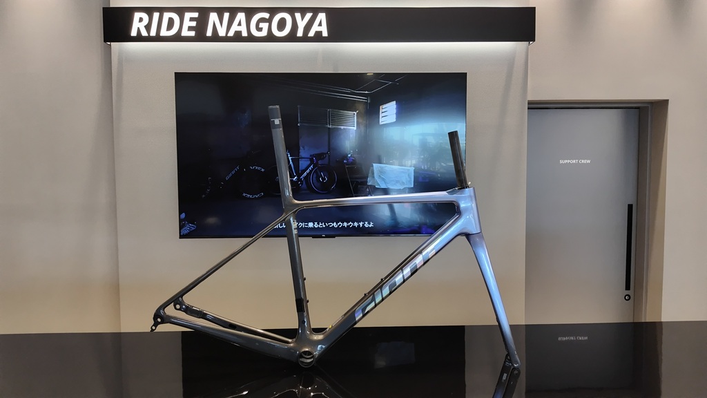 新モデル入荷情報（TCRフレームセット編） ｜ ジャイアント