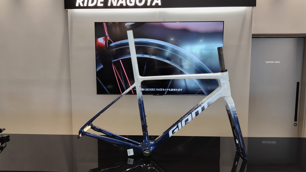 新モデル入荷情報（TCRフレームセット編） ｜ ジャイアント