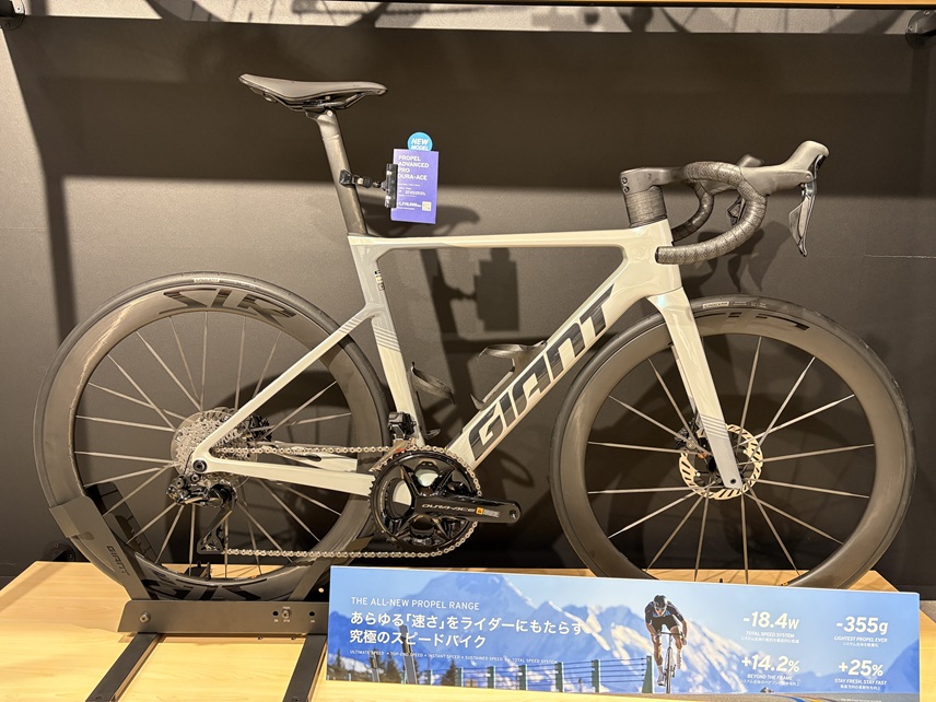 GIANT ロードバイク 自転車 GIANT ALUXX TECHNOLOGY 27.5インチ 変速あり【ユーズドユーズ名古屋天白店】 J1047 GIANT 「ジャイアント」 DEFY ALUXX 青白 OH済 ロードバイク / 千葉