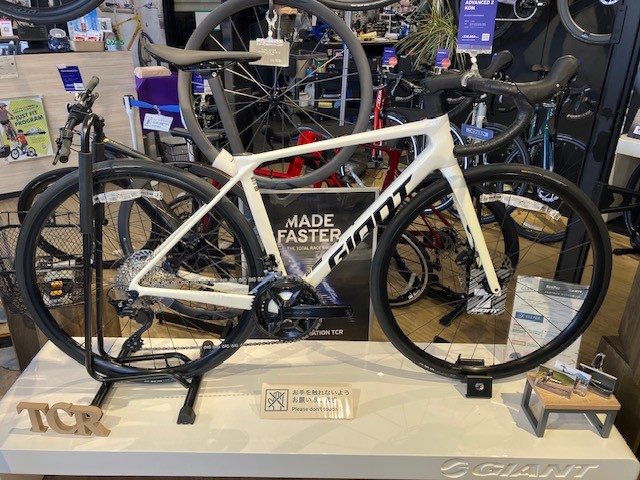 GIANT 「ジャイアント」 CONTEND 1 2017年モデル ロードバイク/ 大阪門真店