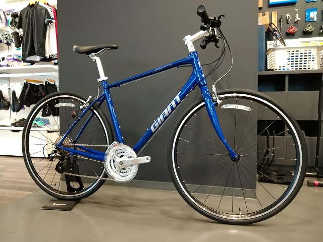 GIANT クロスバイク 2021 ESCAPE R3 サイズ430mm ブルー - クロスバイク