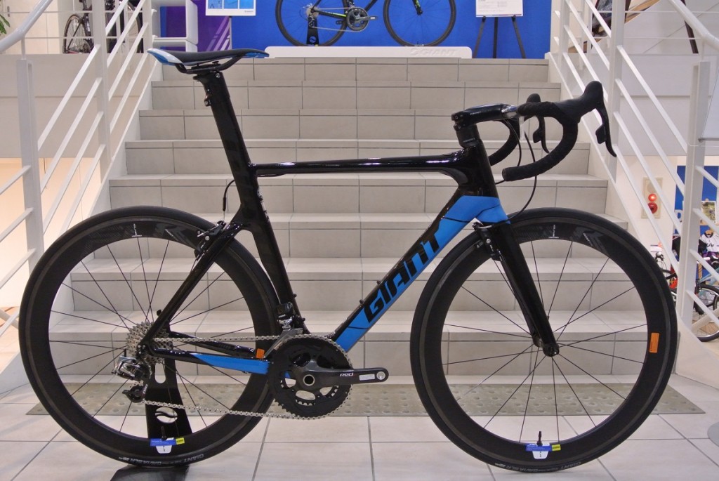 ロードバイク」ワイヤレス電動変速搭載”PROPEL ADVANCED SL 0”入荷しま