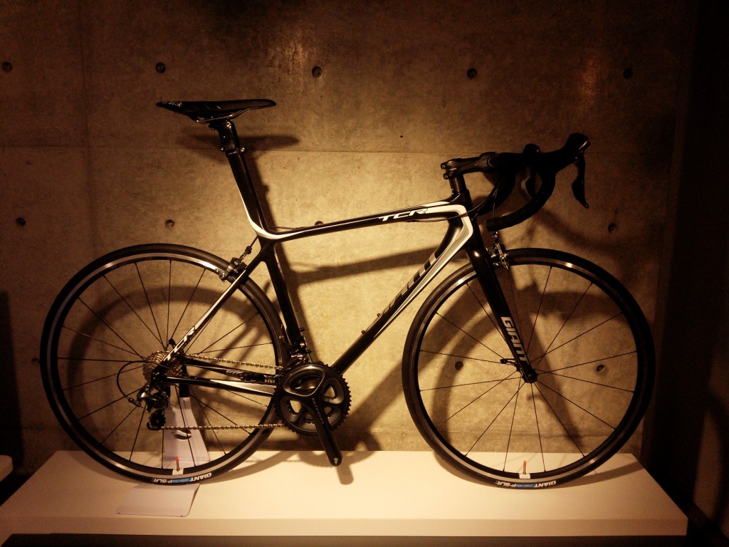 ま*り様 （送料込）GIANT TCR SL2 ロードバイク　⭐︎すぐ乗れます⭐ TCR ADVANCED SL2 入荷！ ｜ ジャイアントストア京都紫明通