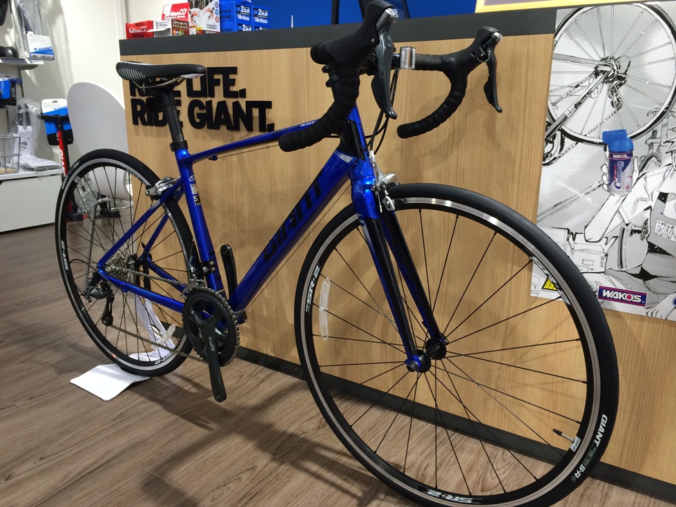 未使用品】 GIANT DEFY 11速 ロードバイク 2 2016年モデル 自転車本体